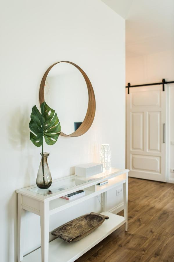 Stylish Apartment In The Heart Of Kaunas Old Town ภายนอก รูปภาพ