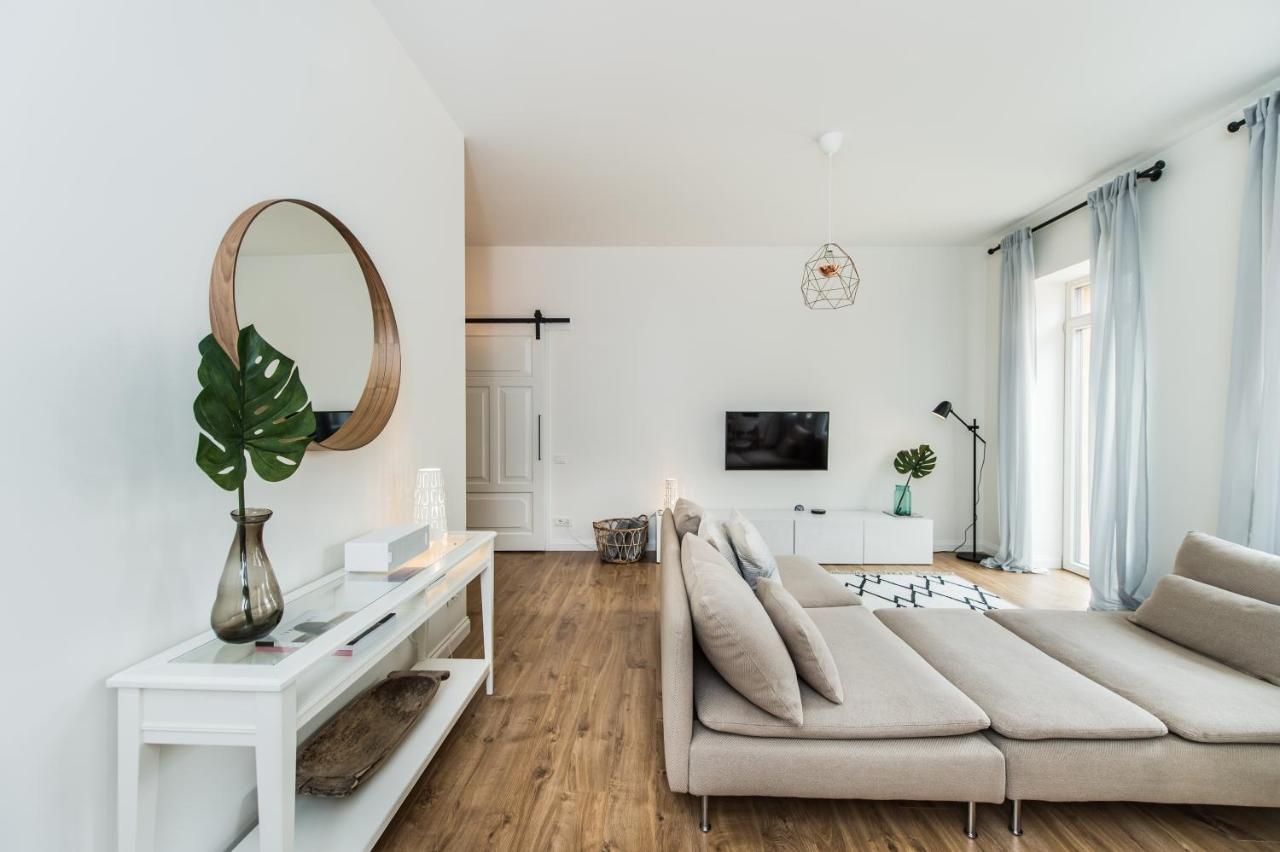 Stylish Apartment In The Heart Of Kaunas Old Town ภายนอก รูปภาพ