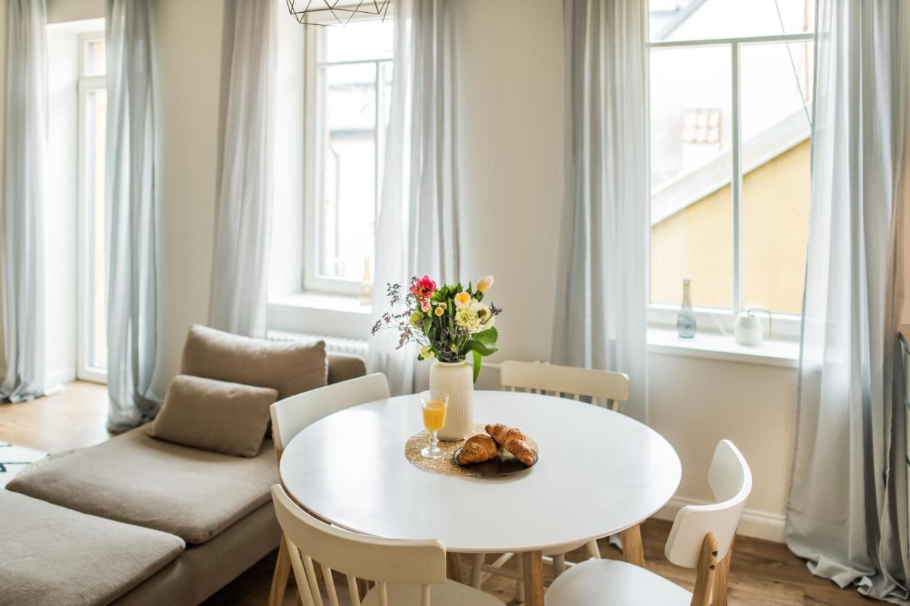 Stylish Apartment In The Heart Of Kaunas Old Town ภายนอก รูปภาพ